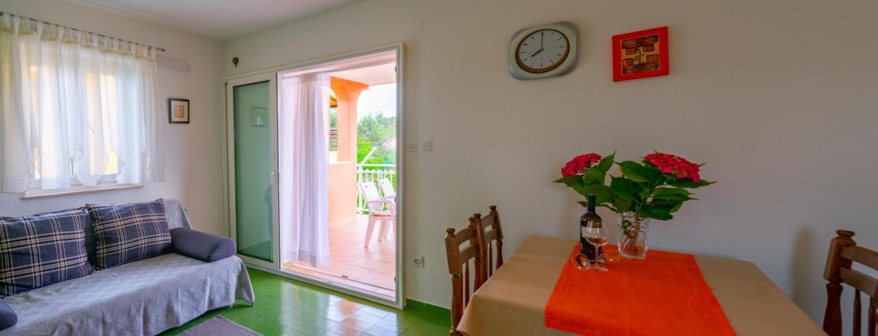 Apartment Tony - 2Bdr Beachfront Jadrija Kültér fotó